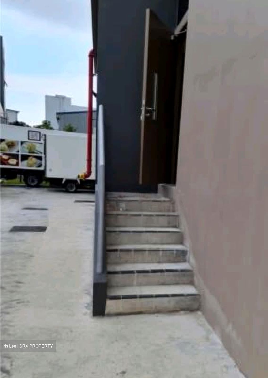 Owl International (D22), Factory #547286351